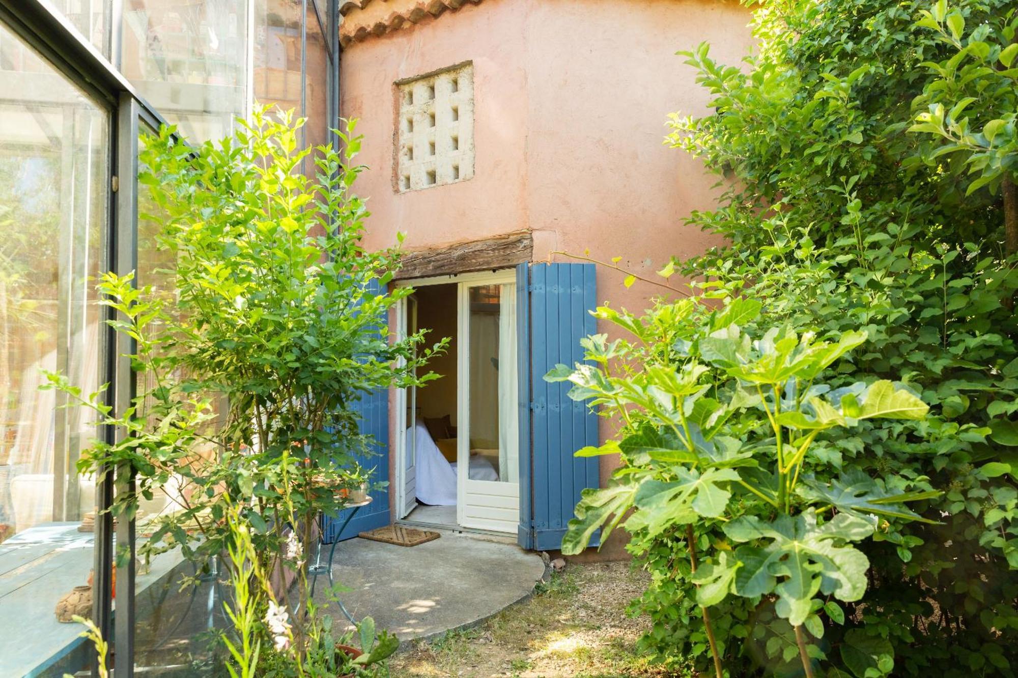 Poterie De Pierroux Roussillon (Vaucluse) Quarto foto